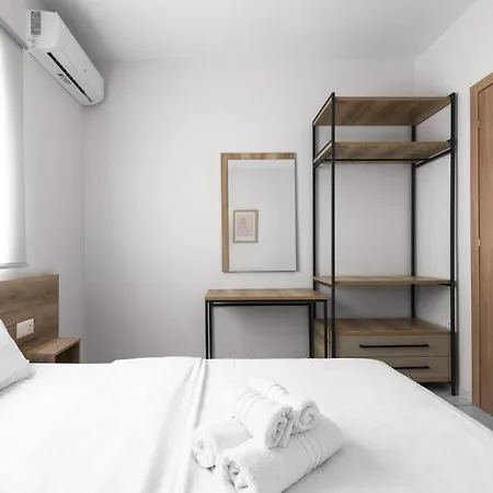 Railway, Nilie Hospitality Mgmt Διαμέρισμα *