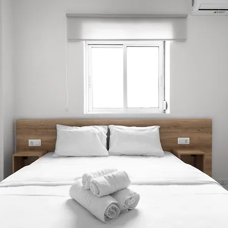 Railway, Nilie Hospitality Mgmt Θεσσαλονίκη